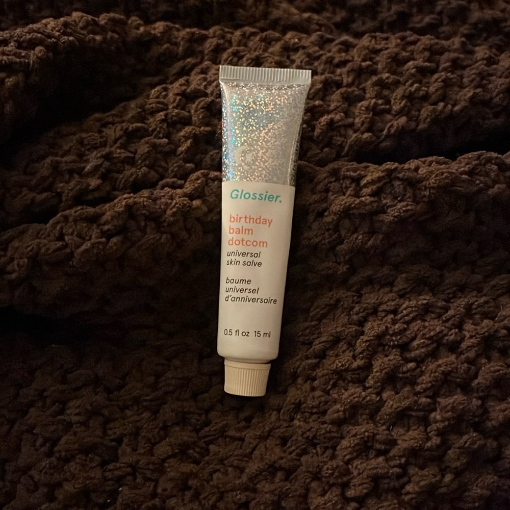 DISCONTINUED ORIGINAL glossier balm dotcom brand new 💕willing to negotiate